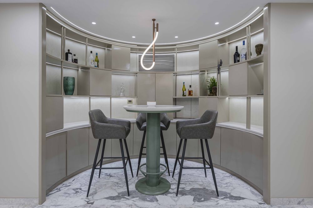 Curved marble bar lounge